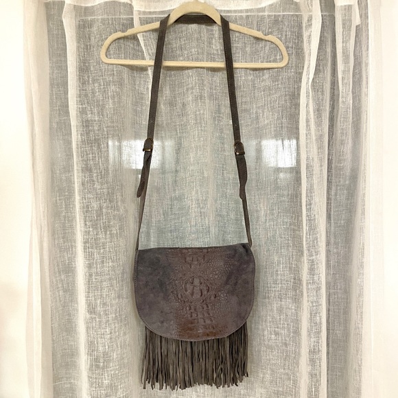 Beautiful Grey Suede Western Fringe Boho Crossbody Bag - Picture 2 of 9